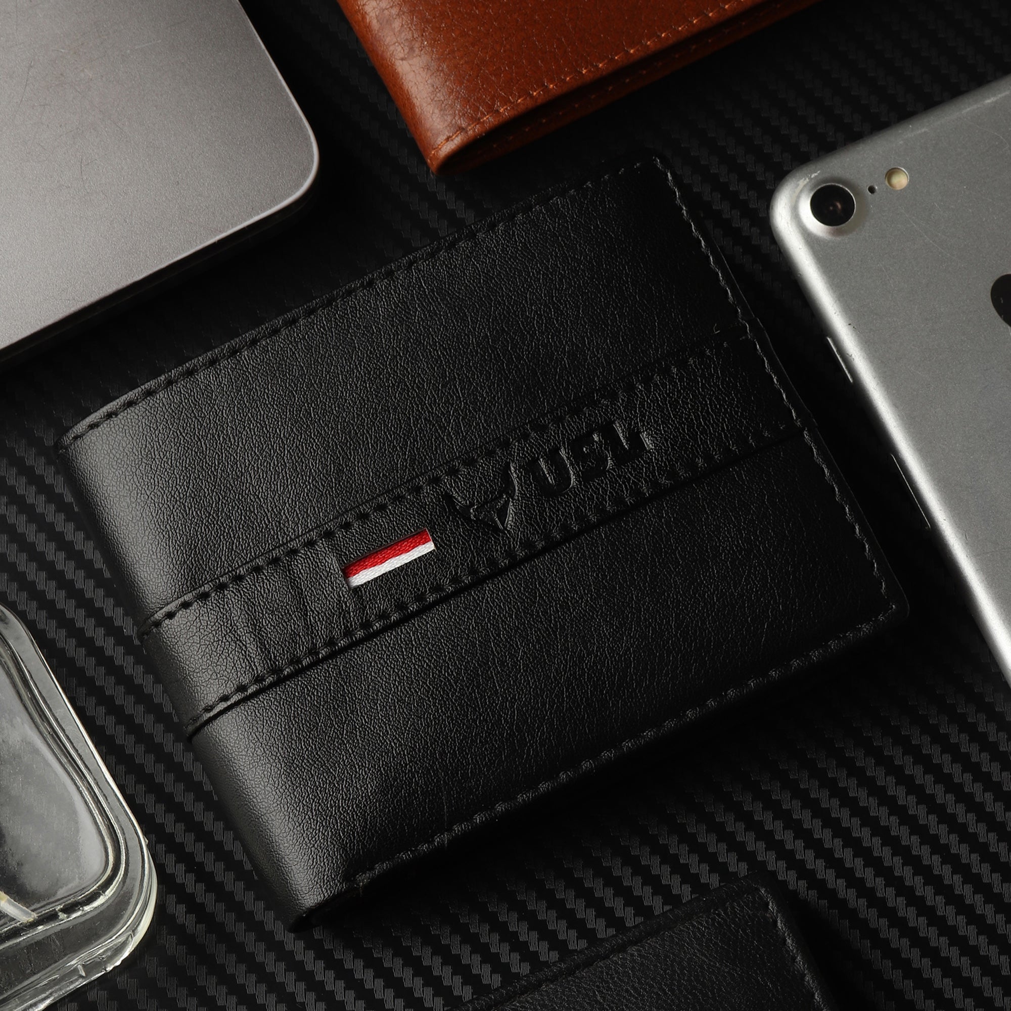 Eco-Friendly Elegance: The USL Vegan Leather Wallet